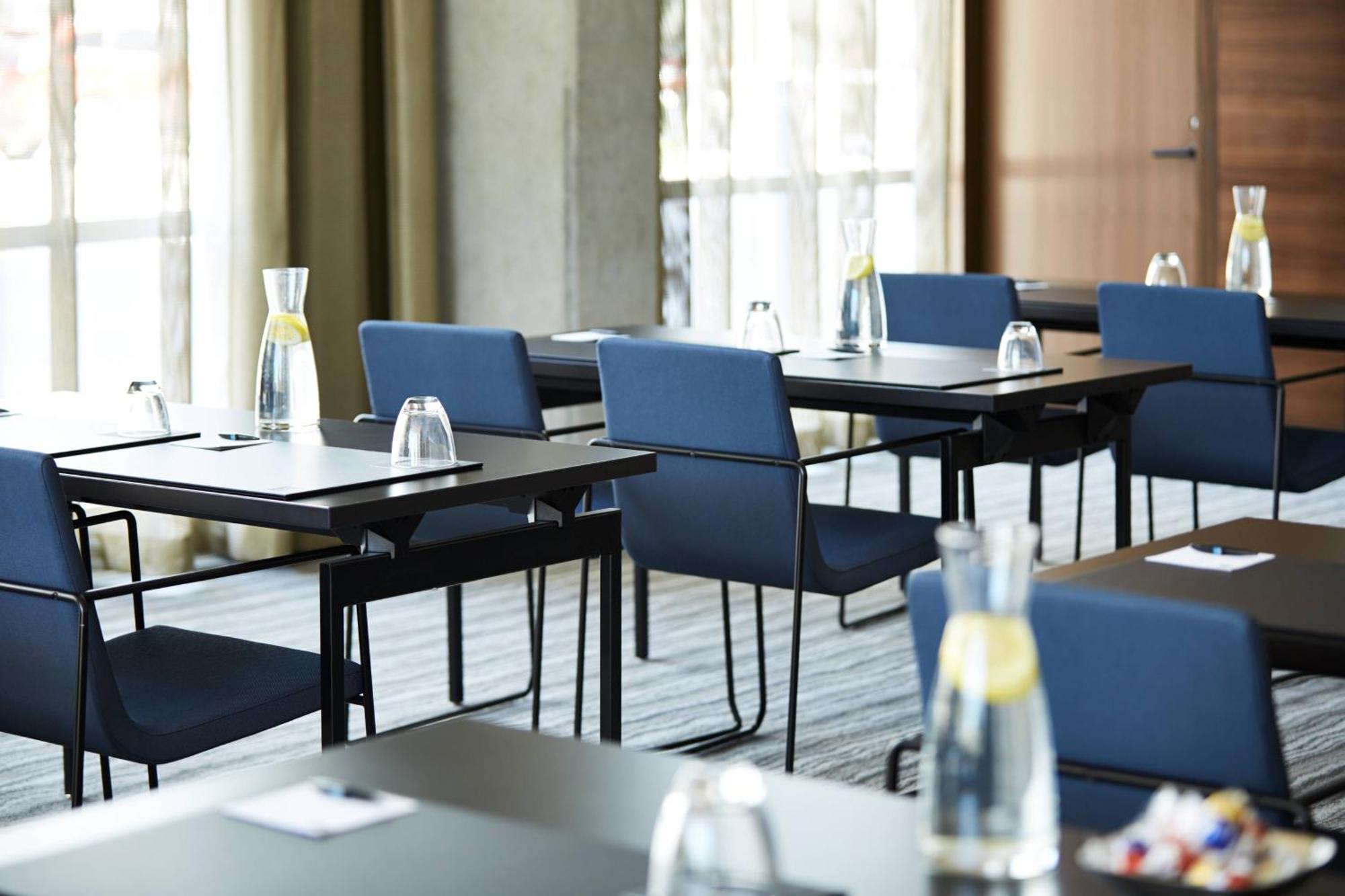 Ac Hotel By Marriott Phoenix Tempe/Downtown Екстериор снимка